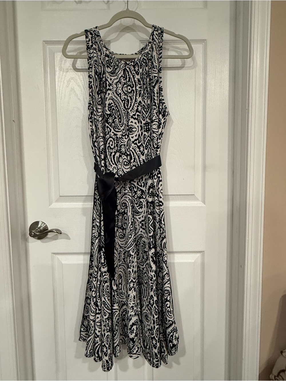 Haani Black & White Paisley Sleeveless A-Line Dress with Waist Sash